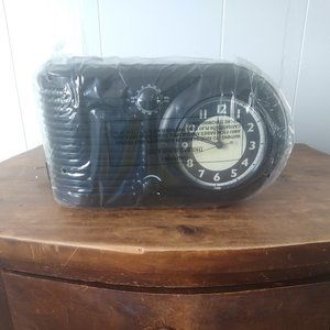 Vintage POTTERY BARN, CLOCK RADIO, in original Box
